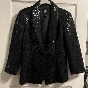 Simple n beautiful NYnC black sequin sz 6 ( S ) jacket. Perfect n new with snap